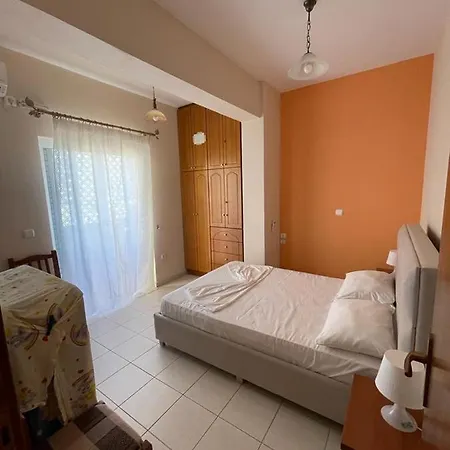 Sea Side Apartmán Sarandë